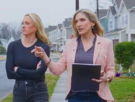 Charlotte Realtor Danielle Edwards helping a Chicago buyer relocate on House Hunters